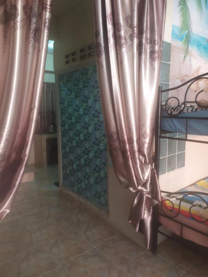 Artem'S Guesthouse Jomtien Beach Eksteriør billede