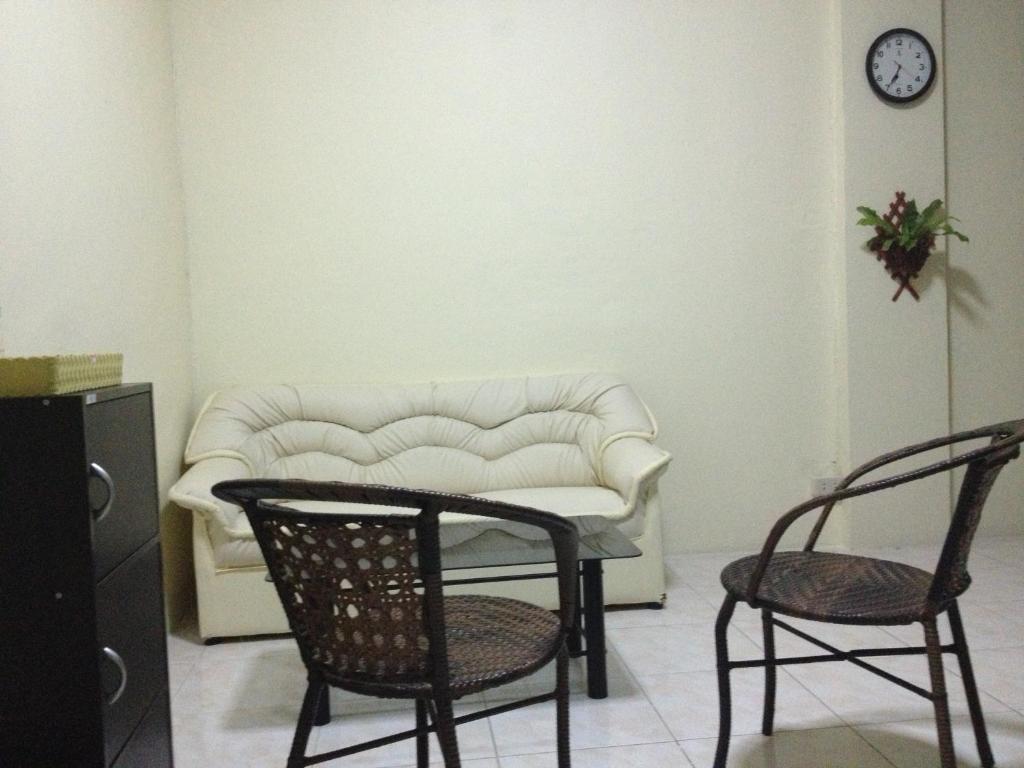 Artem'S Guesthouse Jomtien Beach Eksteriør billede