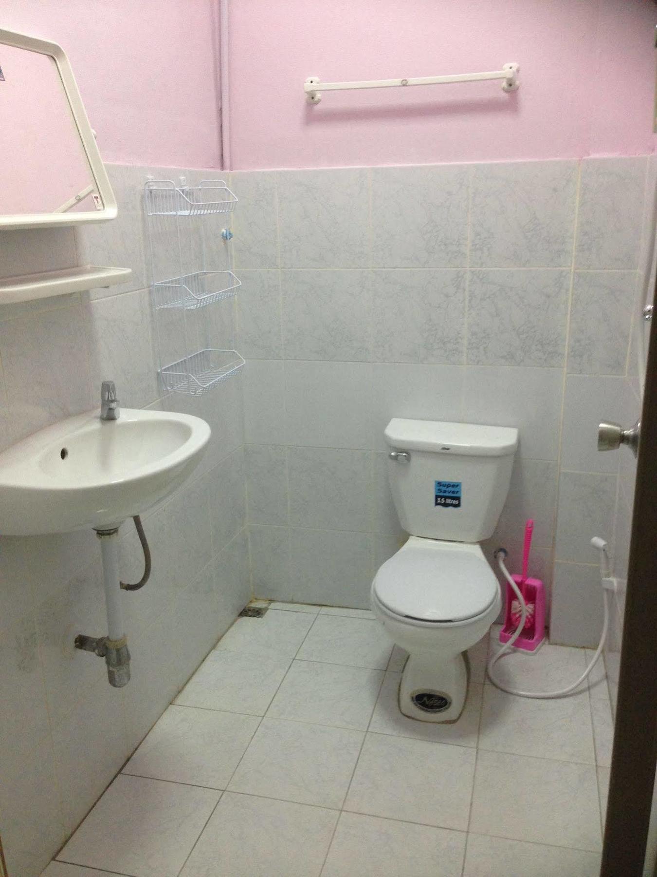 Artem'S Guesthouse Jomtien Beach Eksteriør billede