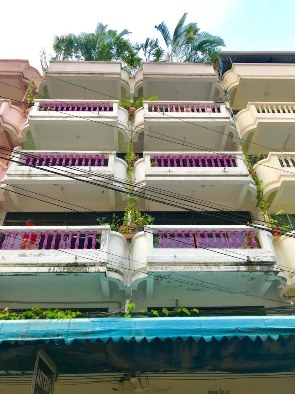 Artem'S Guesthouse Jomtien Beach Eksteriør billede